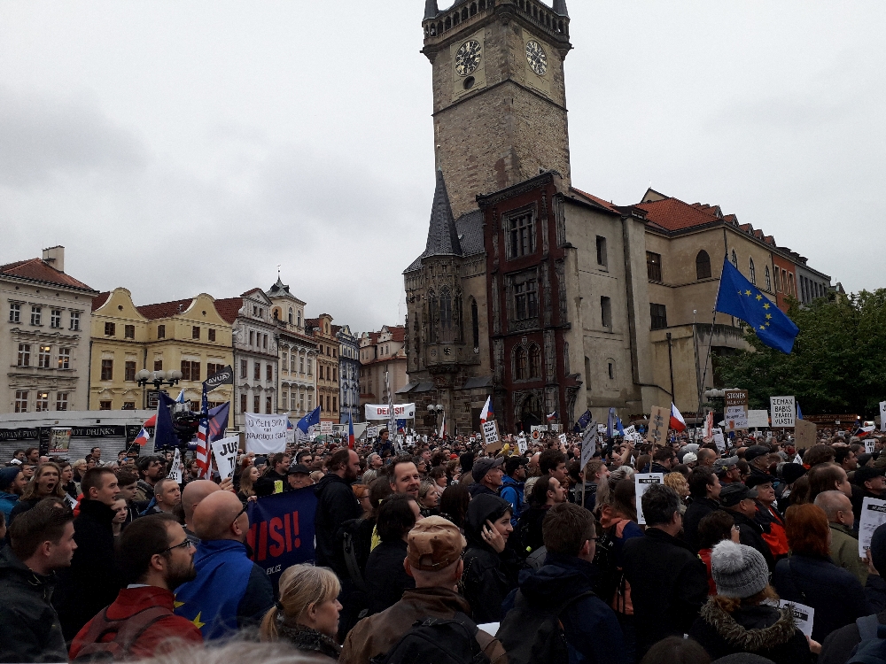 Ca. 15.000 Menschen füllten den Altstädter Ring.