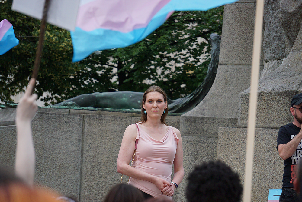 Aktivistin Lenka Kralová moderierte jüngst das Prague Pride Business Forum und war auch auf der Demonstration anwesend.