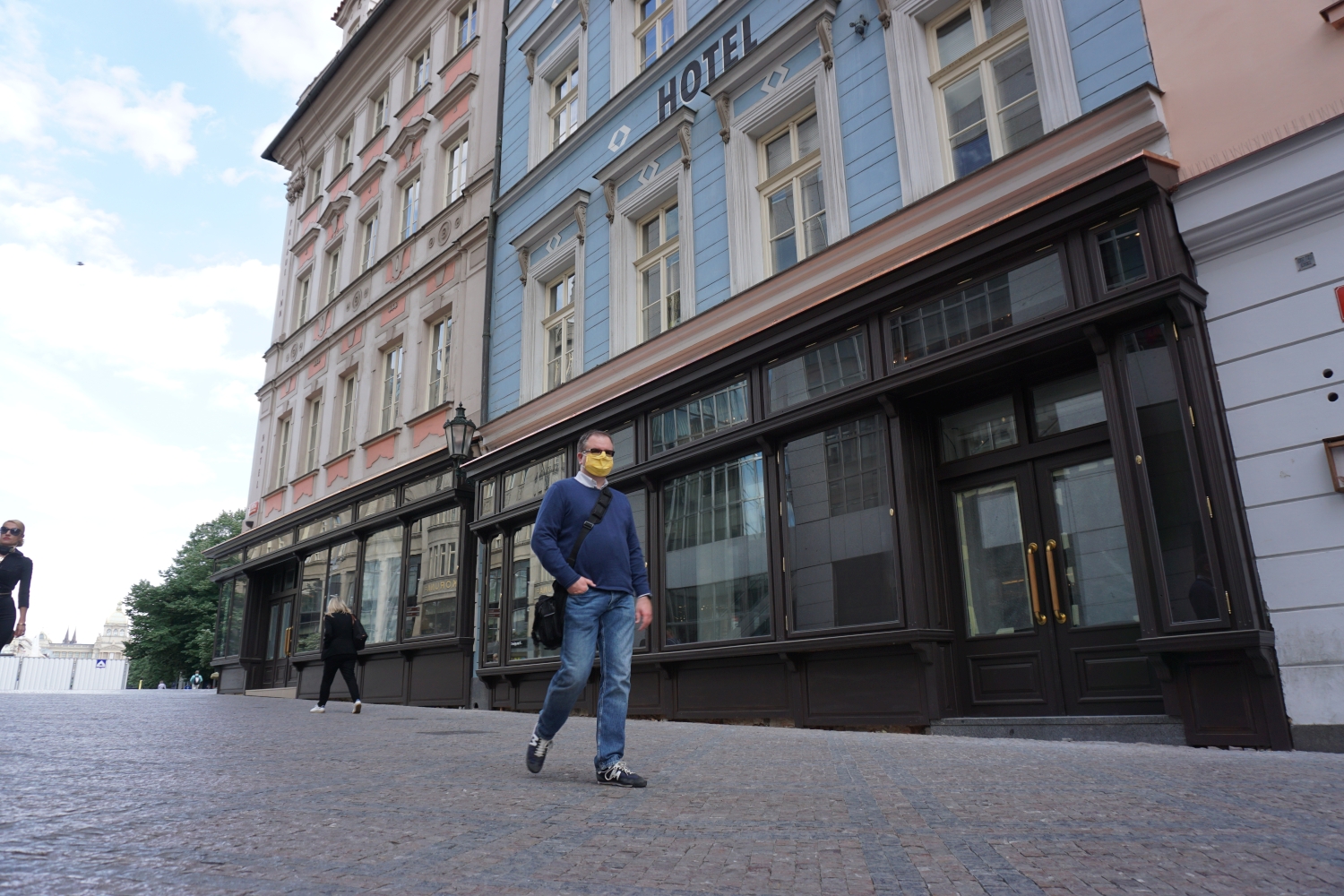 Geschäfte am unteren Ende des Wenzelsplatzes. Geschlossen. Foto: K. Kountouroyanis