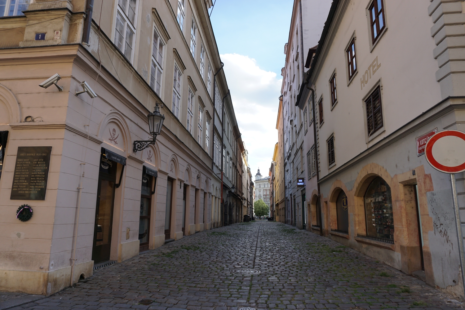Eine Straße im Prager Zentrum zwischen Wenzelsplatz und Altstädter-Ring. Foto: K. Kountouroyanis