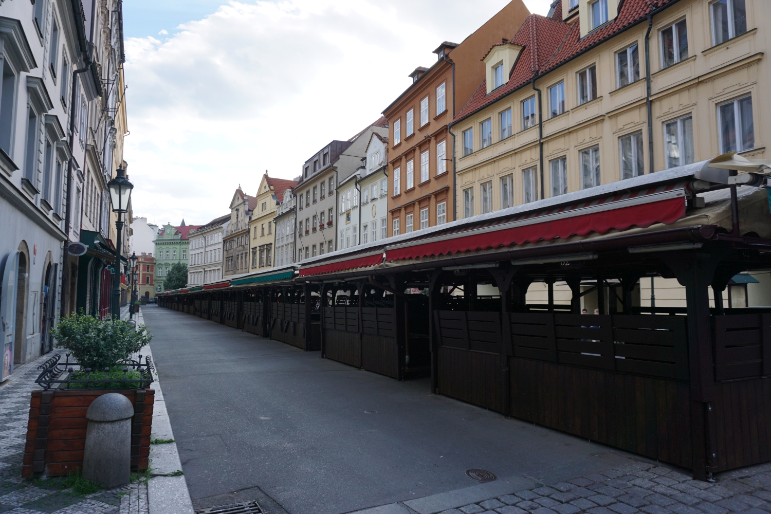 Dieser Markt bot früher Tausenden Touristen Souvenirartikel und allerlei Kleinkram. Foto: K. Kountouroyanis