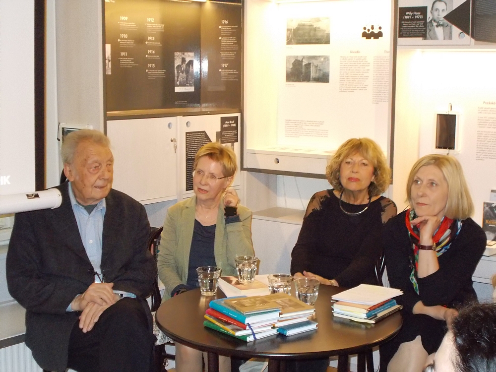 V.l.n.r.: František Černý, Angela Drescher, Anna Fodorová, Viera Glosíková