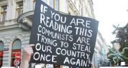 Prager Demonstrant wendet sich an die Welt. Prager Demonstrant wendet sich an die Welt.