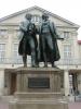 Die Werte von Goethe und Schiller im "Sozialstaat Deutschland" vertreten. Immer mehr Lehrer in Deutschland halten dies für Fassaden-Demokratie. Foto: Kountouroyanis Die Werte von Goethe und Schiller im "Sozialstaat Deutschland" vertreten. Immer mehr Lehrer in Deutschland halten dies für Fassaden-Demokratie. Foto: Kountouroyanis