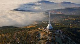 Ještěd aus der Vogelperspektive